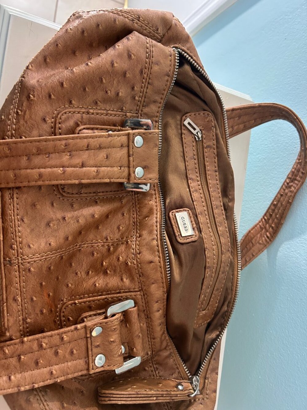 Guess Vintage Y2K Ostrich Embossed Faux Leather Satchel Purse Cognac Brown - Picture 7 of 14